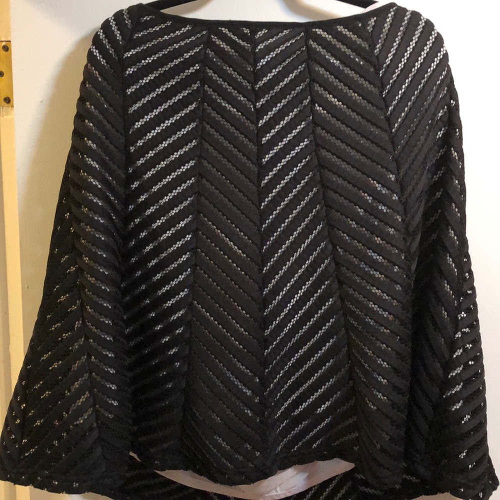 Black full skirt 20W worthington